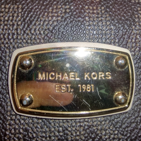 Michael Kors MD Brown Crossbody w/ Two Toned Leather Belt & JetSet Wallet - Picture 15 of 16